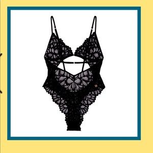 Savage X Fenty, Women's, Romantic Corded Lace Teddy